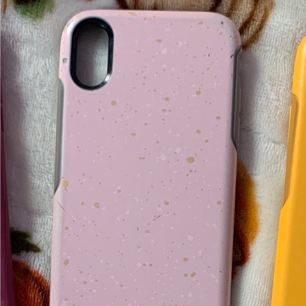OtterBox Pink Speckled Phone Case